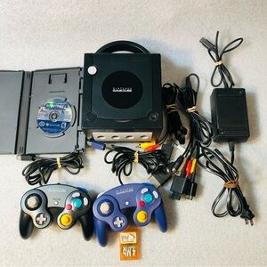 Nintendo GameCube Black Console DOL-101 US 2 Controller Cable Power Cord 1 Game